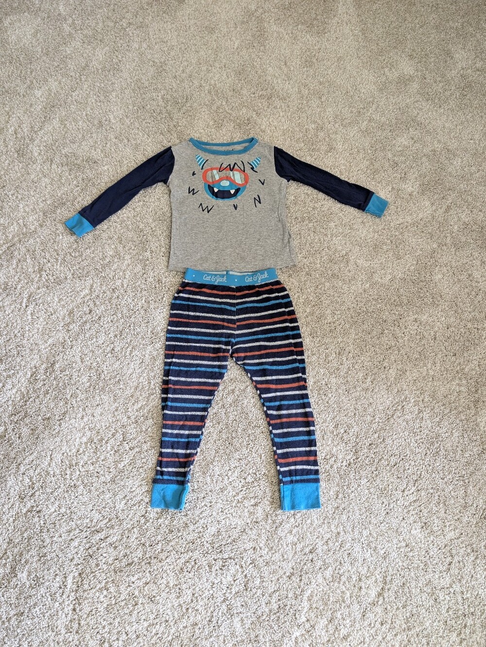 Cat & Jack Gray and Blue Pajama Set - 3T